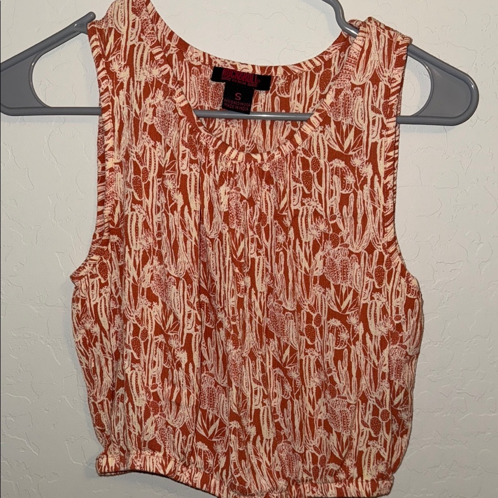 Cropped Tank Top with Cactus Pattern